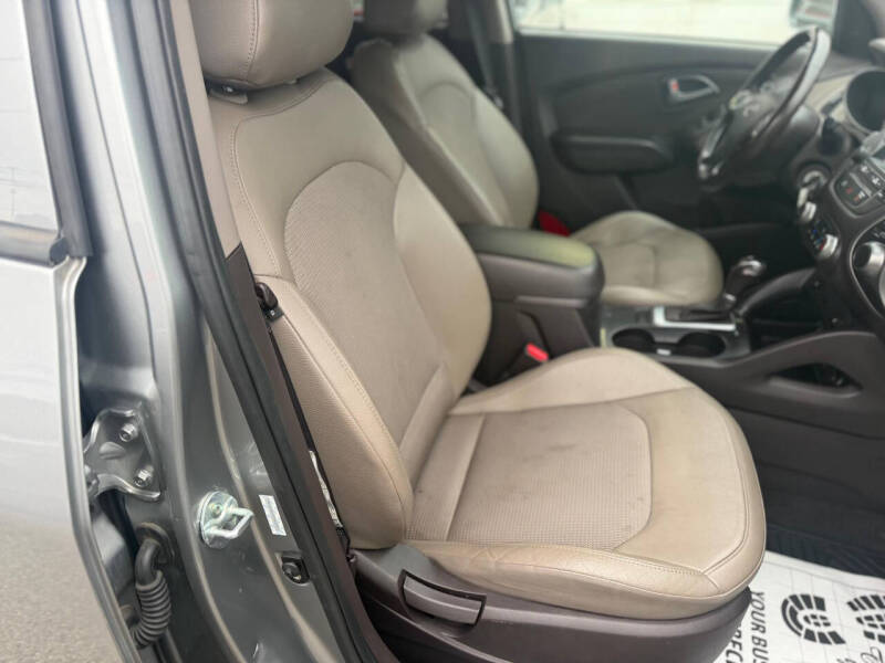 2015 Hyundai Tucson SE