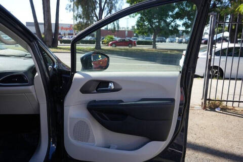 2021 Chrysler Pacifica Touring L