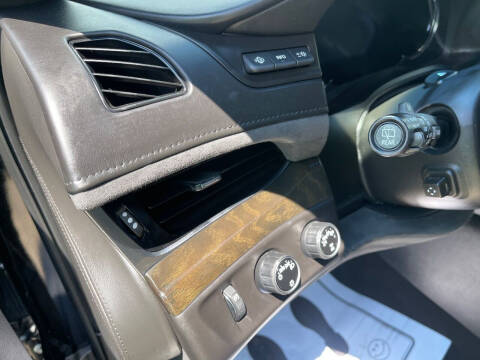 2017 Cadillac Escalade Platinum