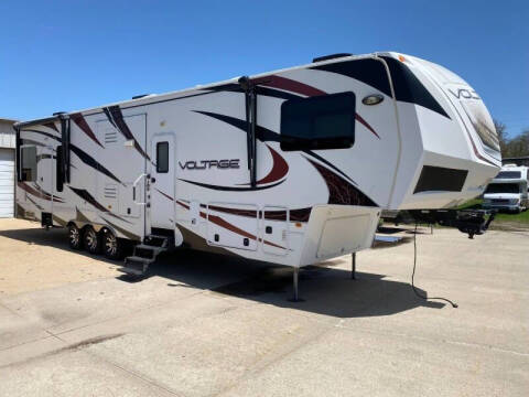 2013 Dutchmen RV Voltage for sale at The Car Guys RV & Auto in Atlantic IA