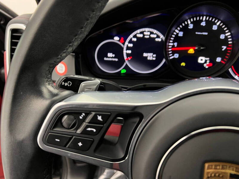 2023 Porsche Cayenne Coupe Platinum Edition