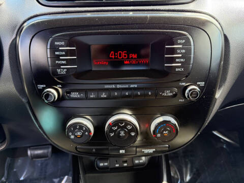 2015 Kia Soul +