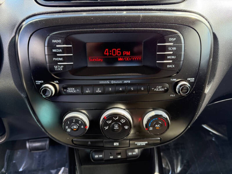 2015 Kia Soul +