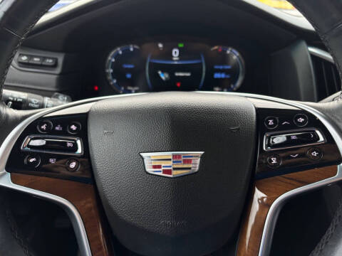 2017 Cadillac Escalade Luxury