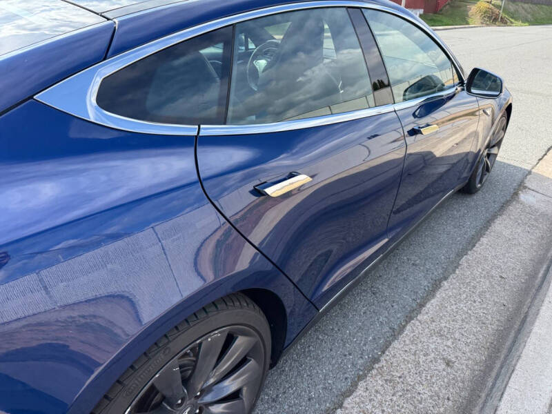 2016 Tesla Model S 70