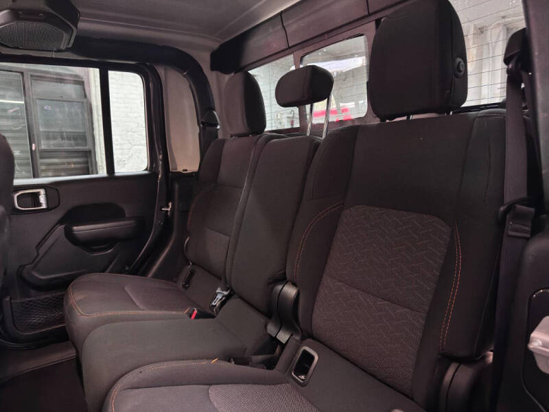 2023 Jeep Gladiator Mojave