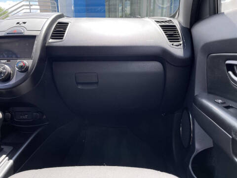 2010 Kia Soul +