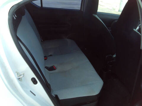 2015 Toyota Prius c One