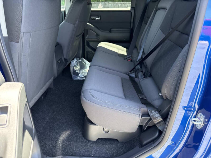 2026 Nissan Frontier SV
