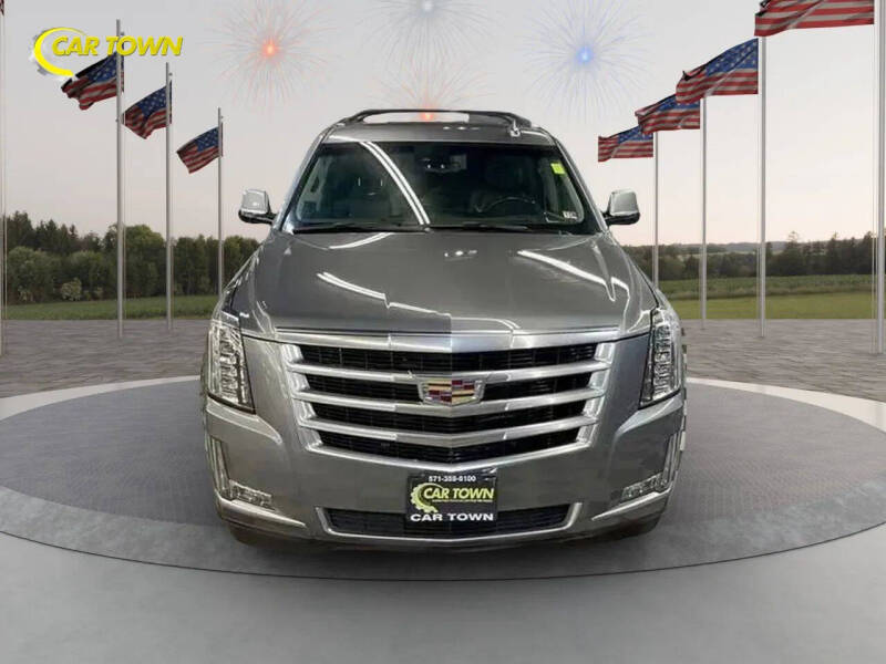 2018 Cadillac Escalade ESV Luxury