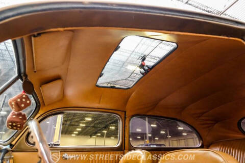 1940 Ford Deluxe