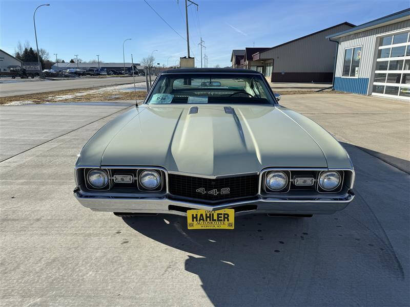 Yellow 1968 Oldsmobile Cutlass 2
