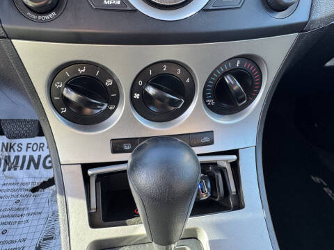 2010 Mazda MAZDA3 i Sport