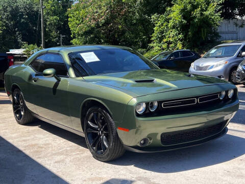 2018 Dodge Challenger SXT Plus