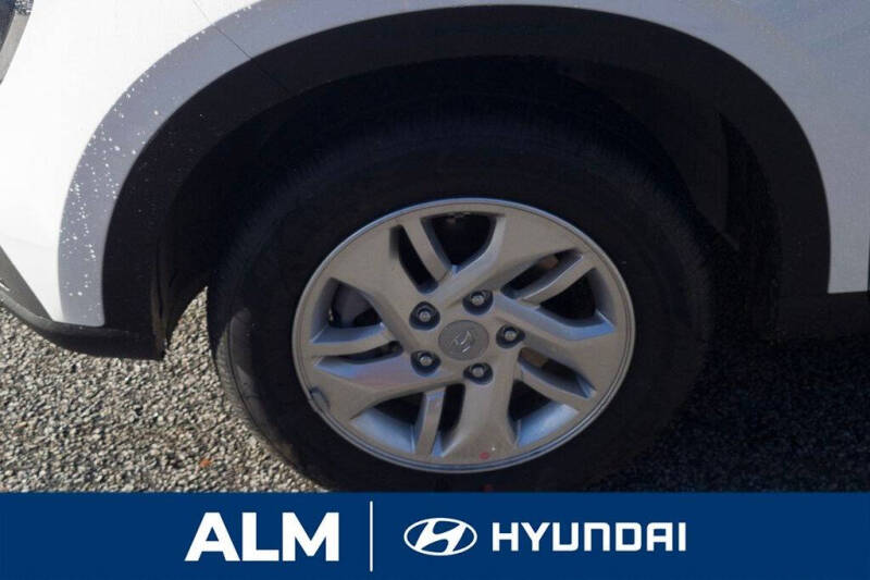 2026 Hyundai Venue SE