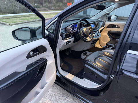 2020 Chrysler Voyager LXi