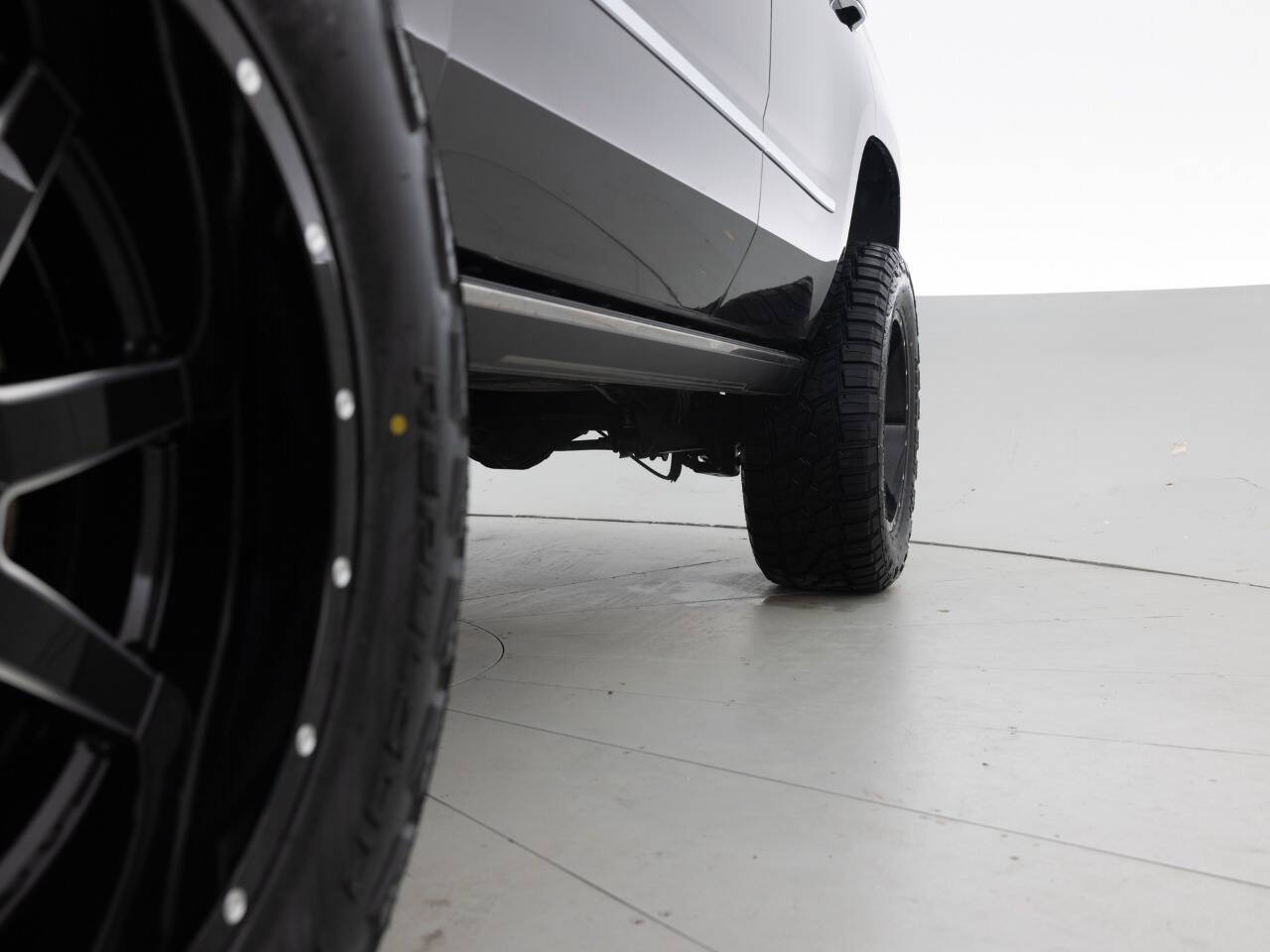 Used Car 2017 Gmc Yukon  Denali 4x4 4dr Suv For Sale Under $30,000 In Coal City, Illinois