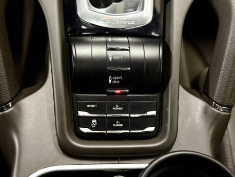 2016 Porsche Cayenne S E-Hybrid