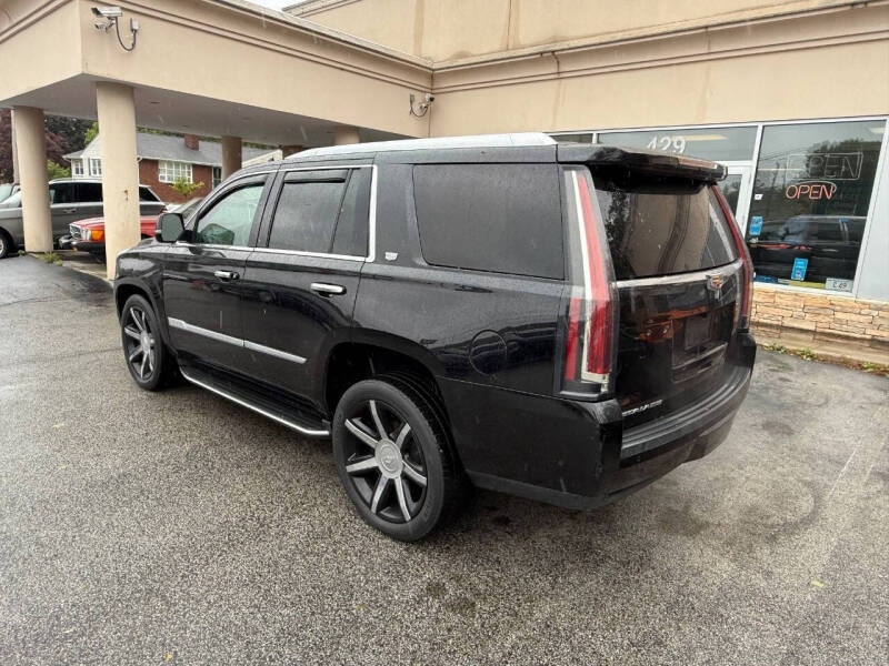 2019 Cadillac Escalade Luxury