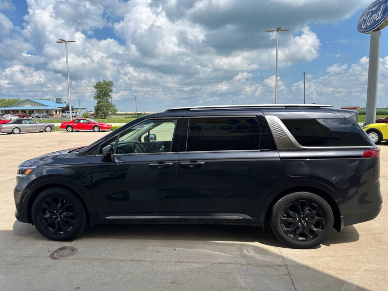 2024 Kia Carnival SX