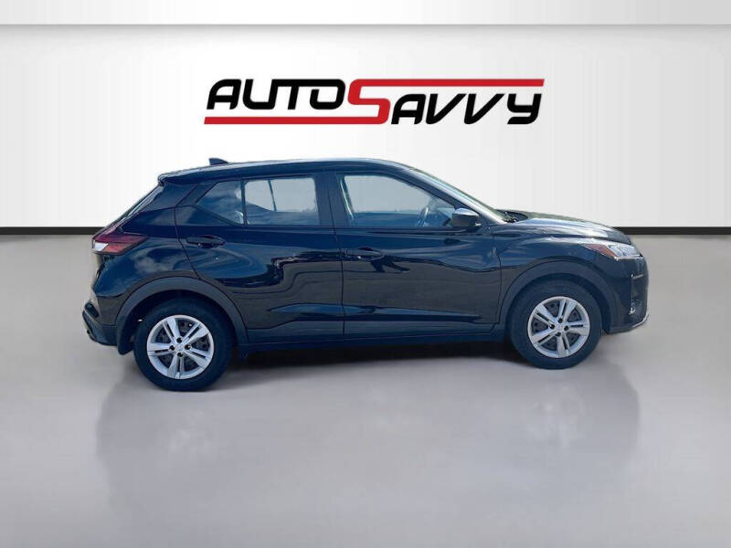 2022 Nissan Kicks S