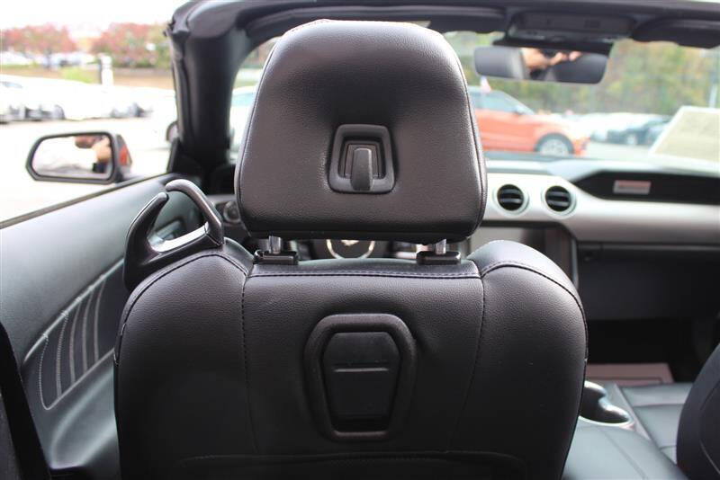 2021 Ford Mustang EcoBoost