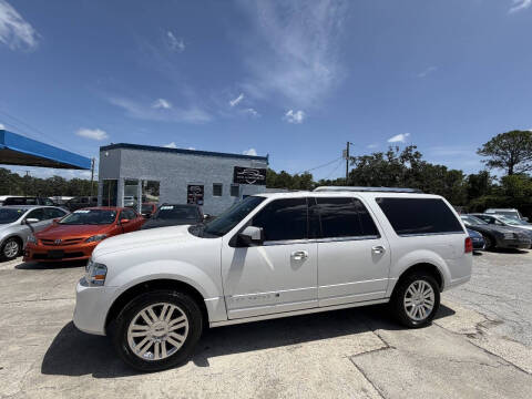 2013 Lincoln Navigator L