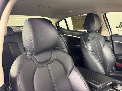 2023 Genesis G70
