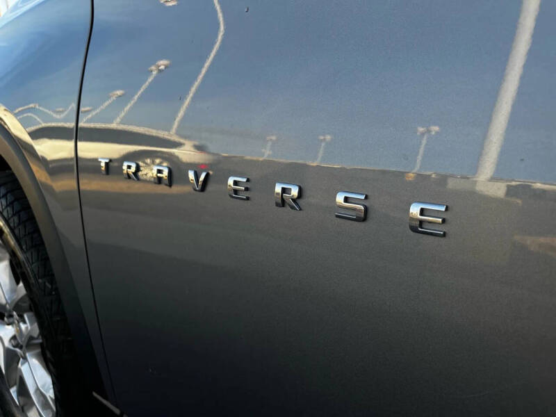 2020 Chevrolet Traverse LT Cloth