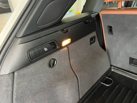 2011 Audi Q5 3.2 quattro Premium Plus