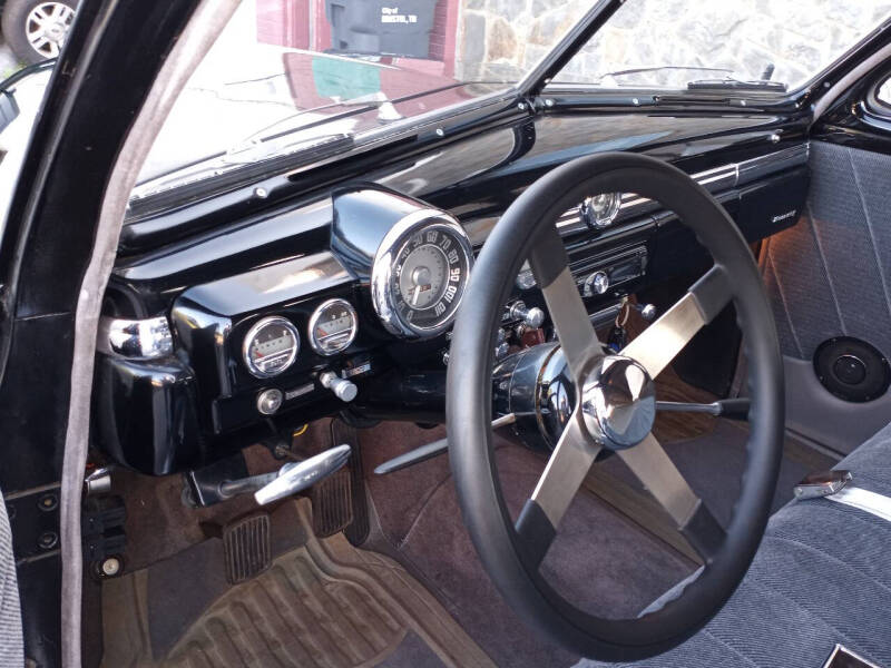 1949 Mercury Model 8