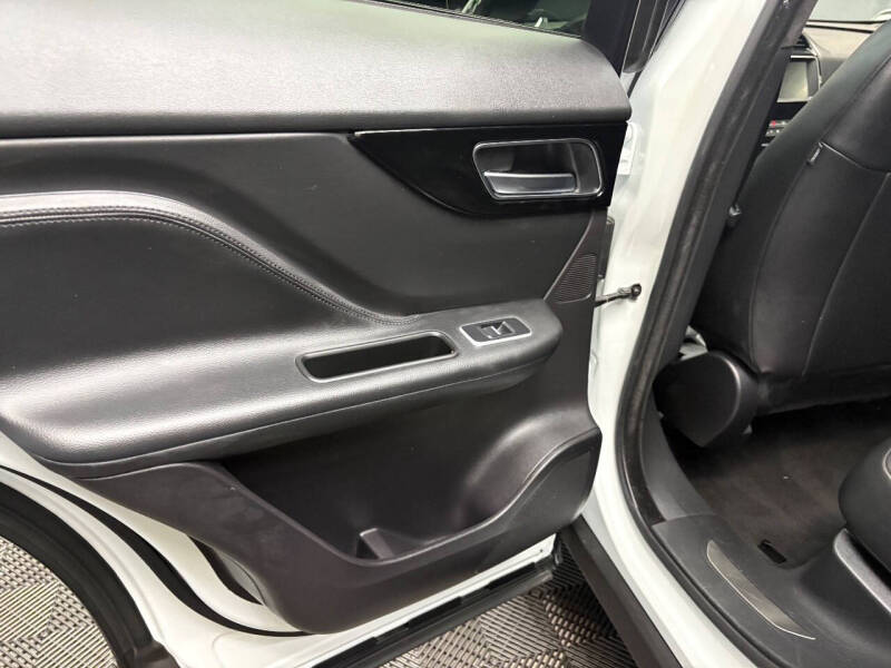 2020 Jaguar F-PACE 25t Premium