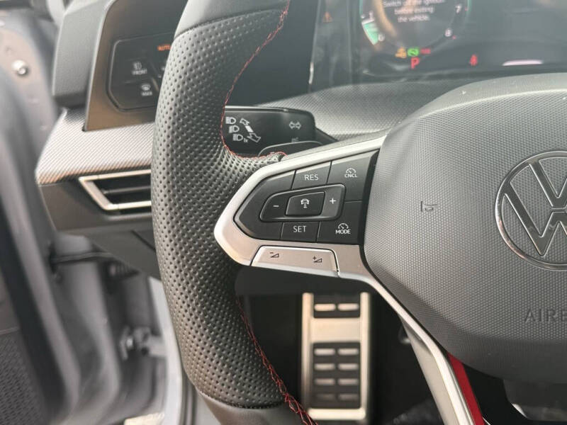 2025 Volkswagen Golf GTI Autobahn