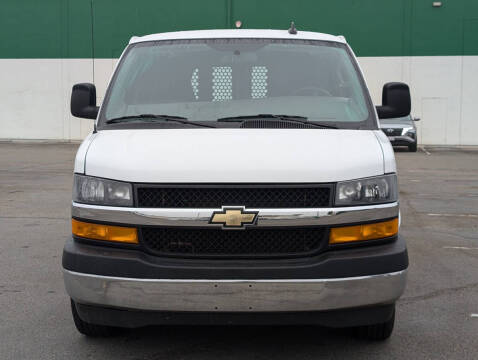 2022 Chevrolet Express 2500
