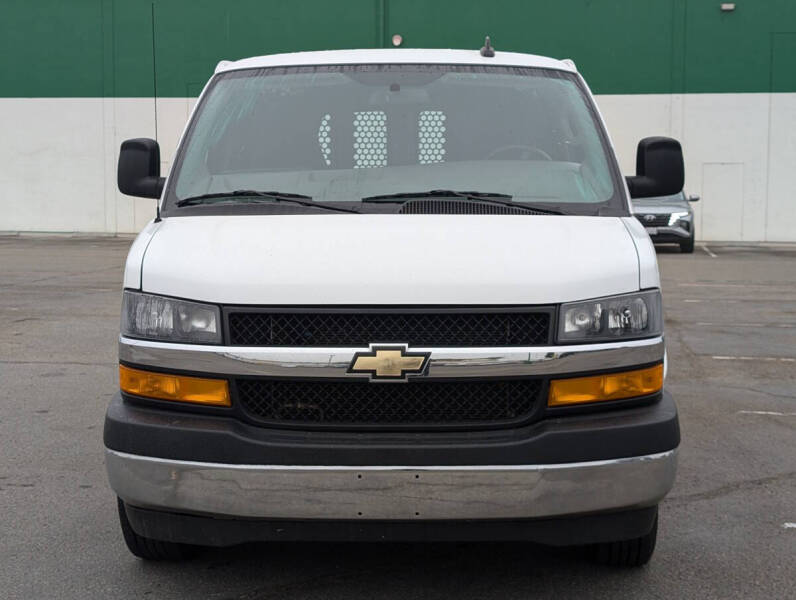 2022 Chevrolet Express 2500