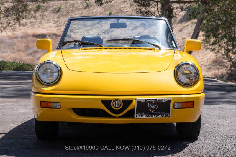 1993 Alfa Romeo Spider Veloce