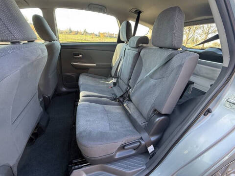 2014 Toyota Prius v Two