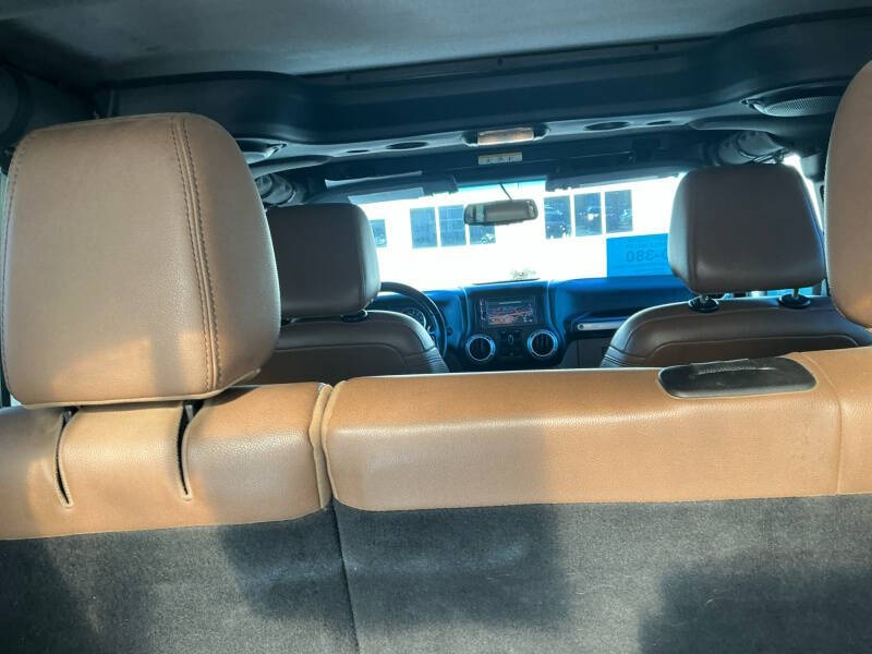 2013 Jeep Wrangler Unlimited Sahara