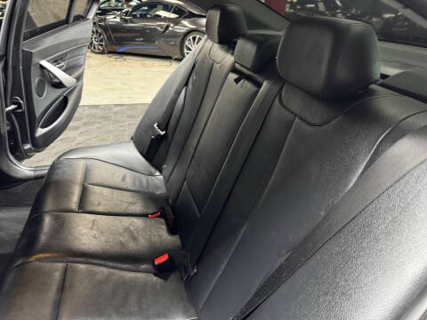 2018 BMW 3 Series 320i xDrive