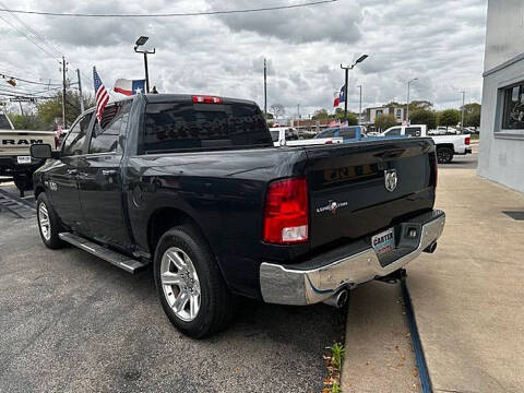 2017 RAM 1500 SLT