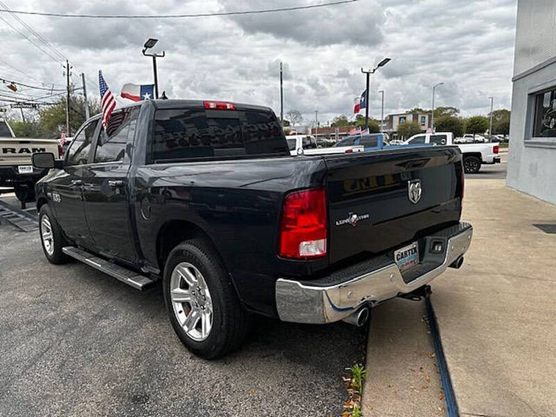 2017 RAM 1500 SLT