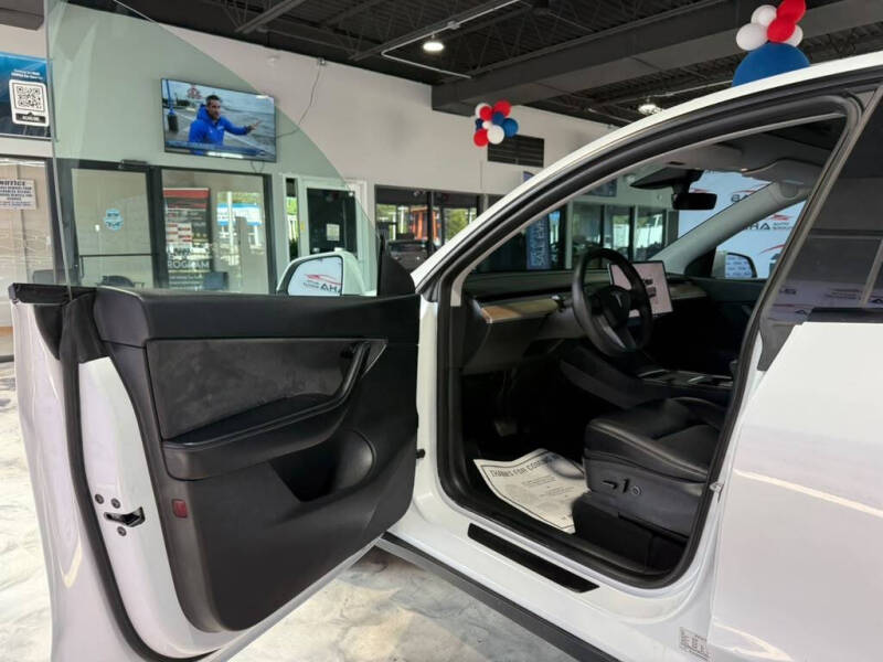 2022 Tesla Model Y Long Range