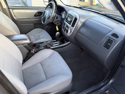 2005 Ford Escape XLT