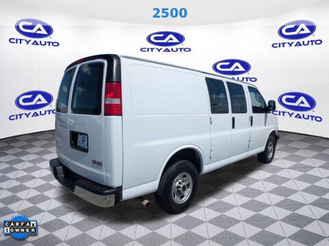 2023 GMC Savana 2500