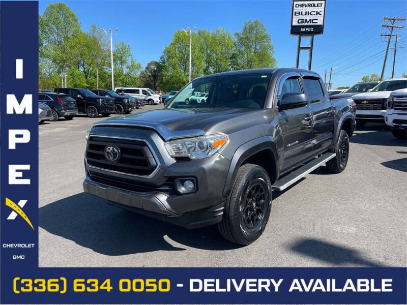 2021 Toyota Tacoma SR5's photo