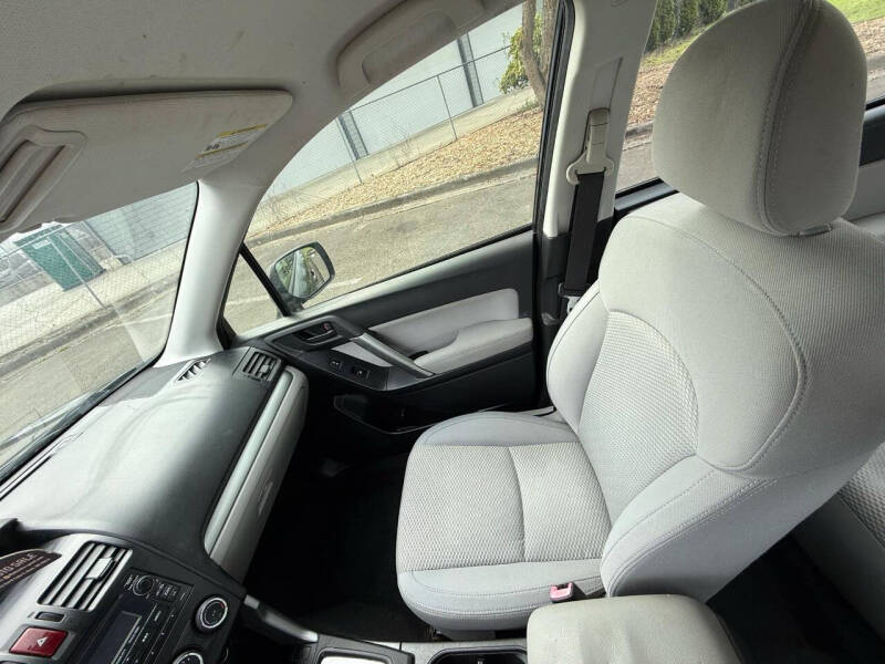 2014 Subaru Forester 2.5i