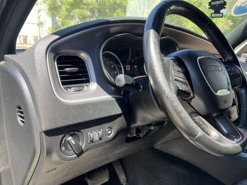 2019 Dodge Charger SXT
