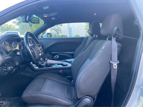 2020 Dodge Challenger SXT