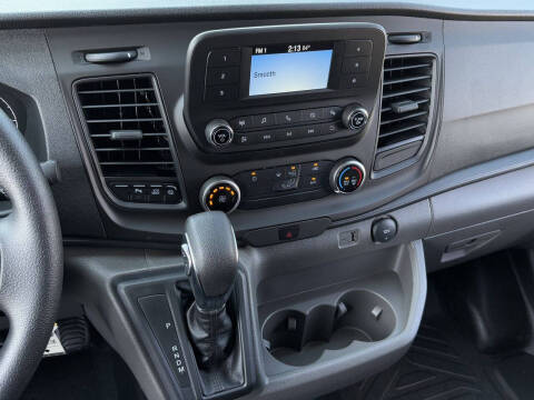2025 Ford Transit 250