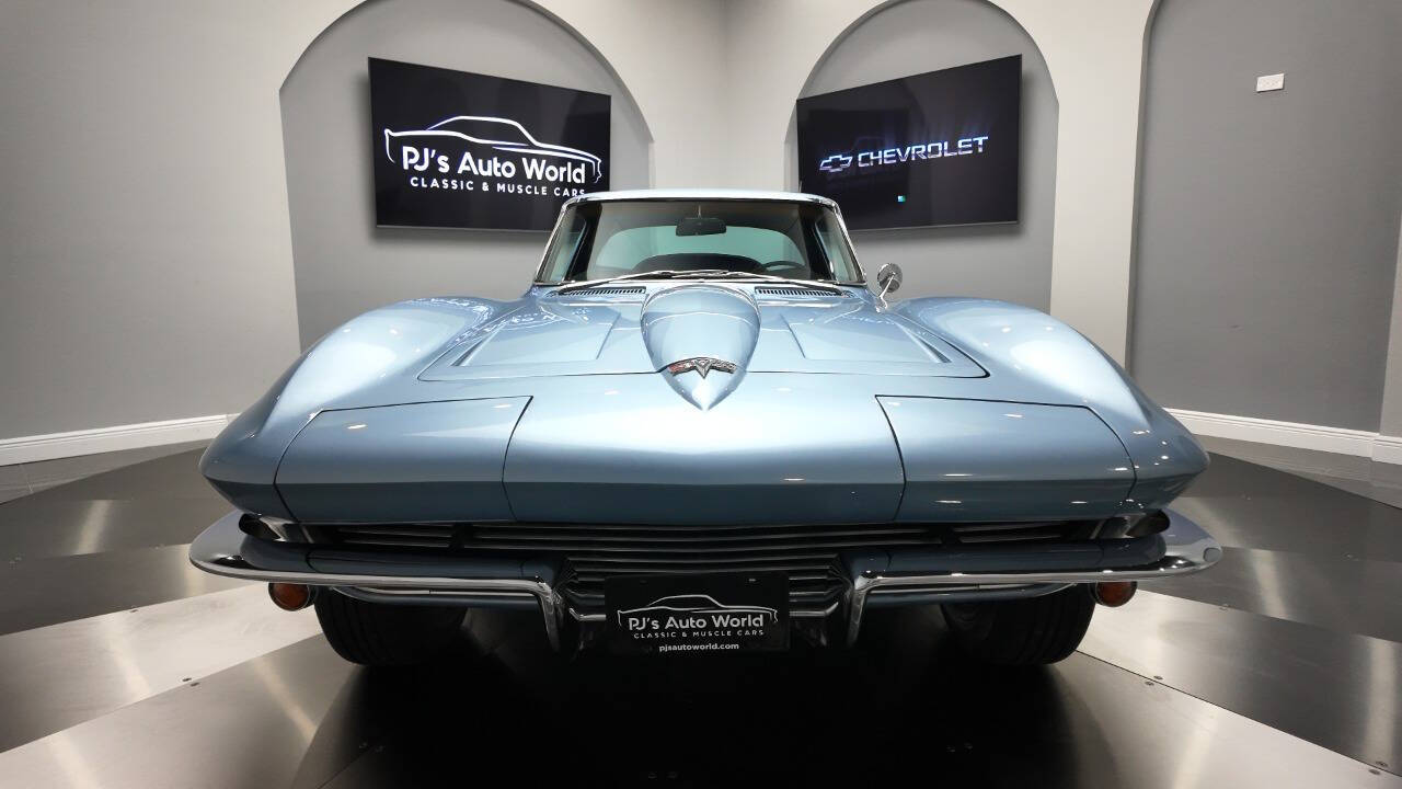 1964 Chevrolet Corvette 8